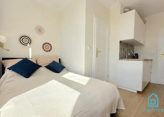 Apartmán Seredino Navy Apartment- Modern Comfort In A Quiet Location, 5 Minutes To Old Town & Seaside