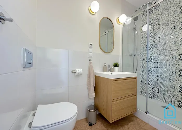 Seredino Navy Apartment- Modern Comfort In A Quiet Location, 5 Minutes To Old Town & Seaside Gdaňsk